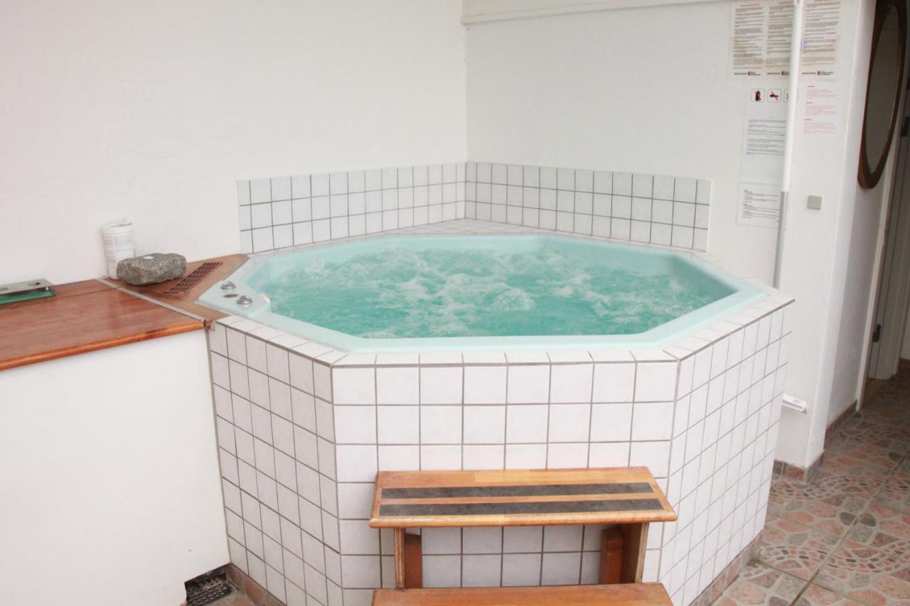 Rolso Retreat Villa Knebel Bagian luar foto
