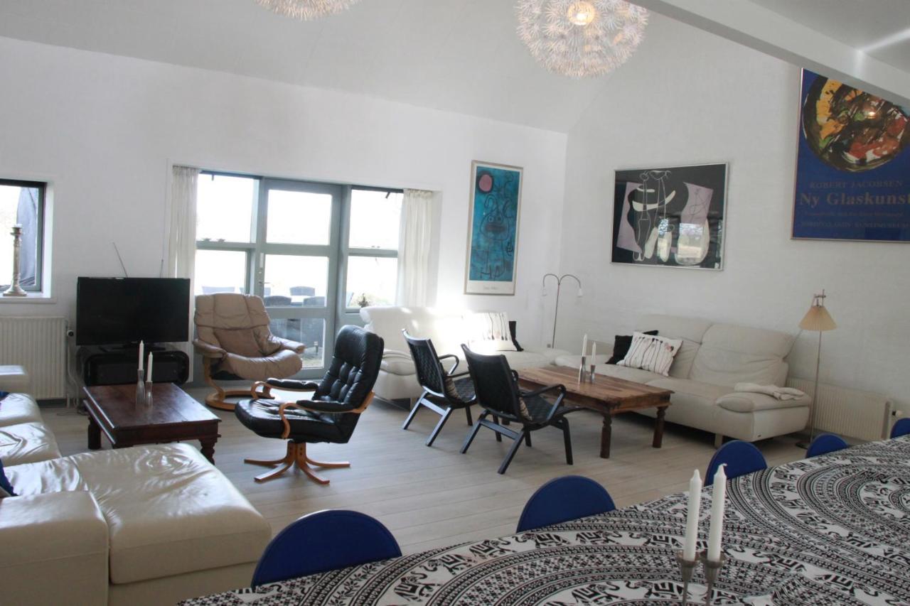 Rolso Retreat Villa Knebel Bagian luar foto